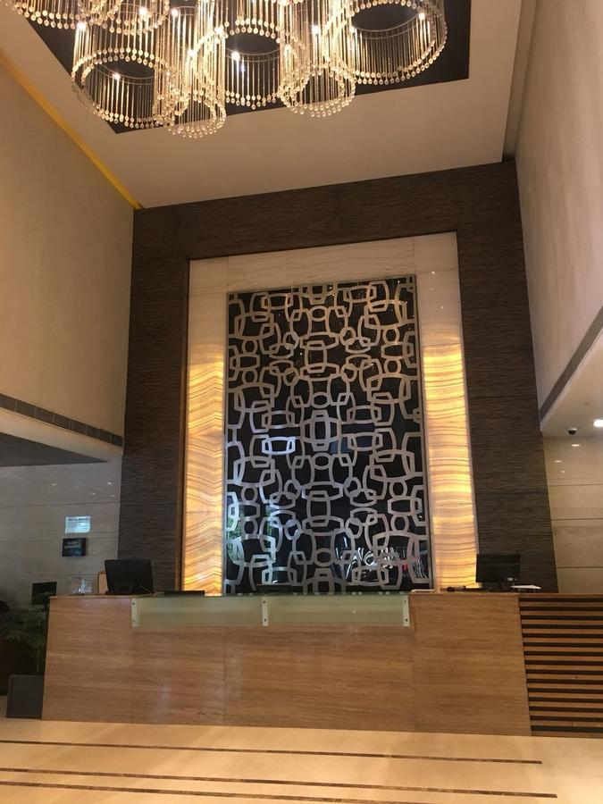 Hotel Shivalikview Chandīgarh Exteriör bild