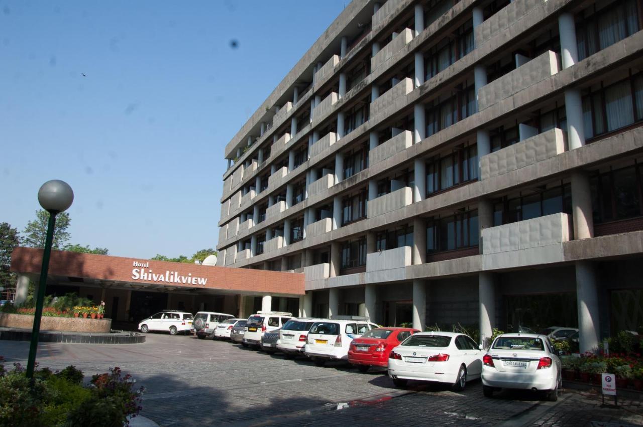 Hotel Shivalikview Chandīgarh Exteriör bild